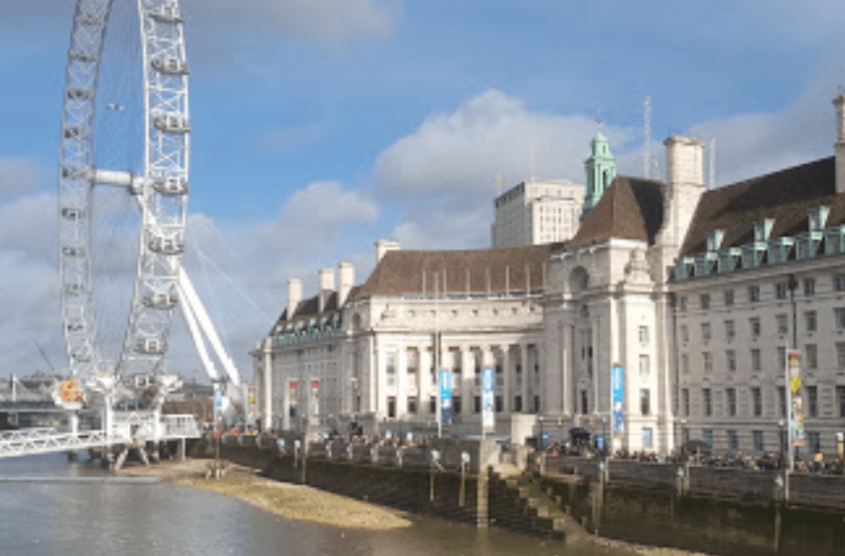 Londen trekt toeristen van over de hele wereld met zijn bezienswaardigheden